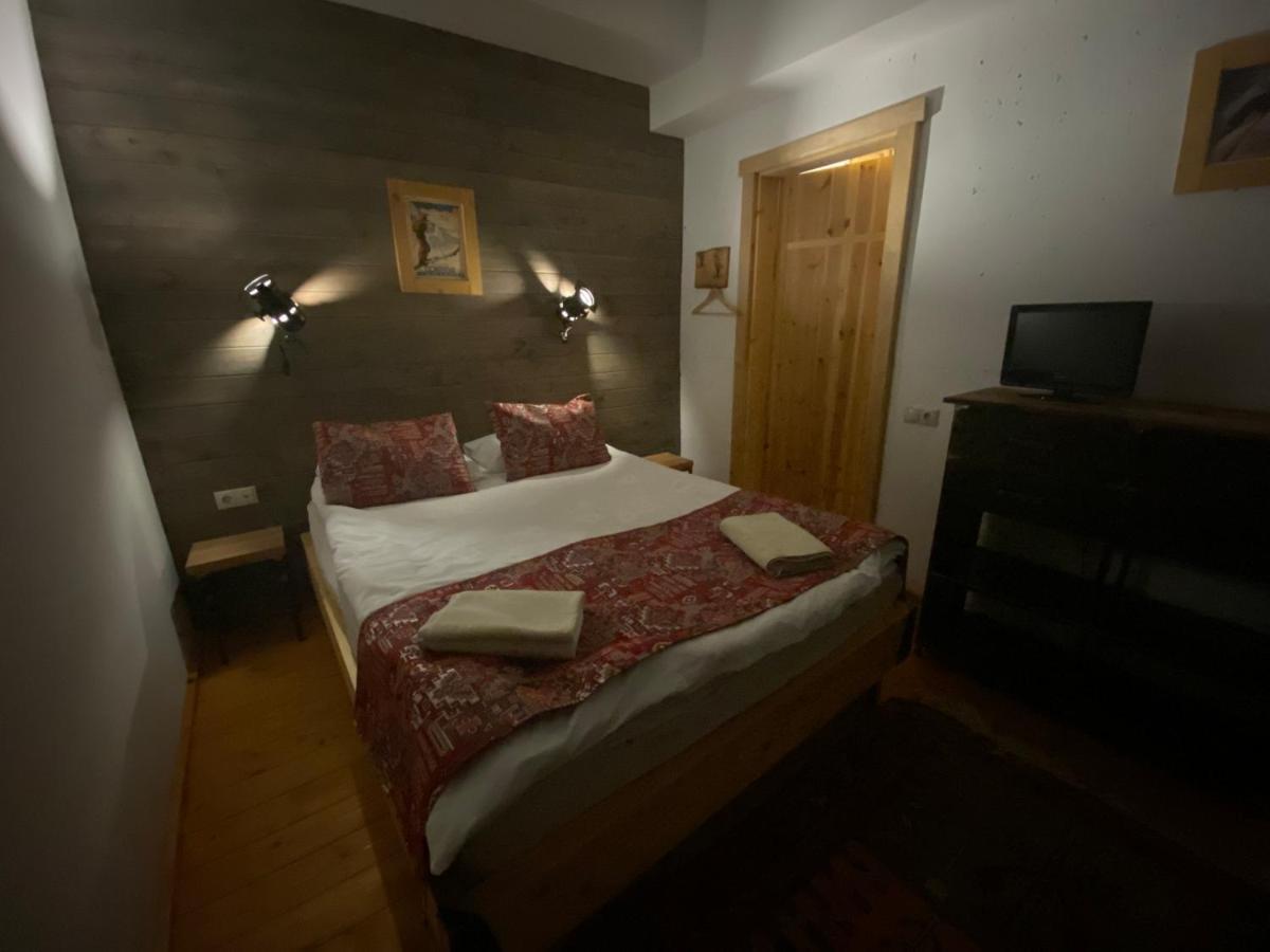 Mountain Cricket Chalets And Apartments Gudauri Dış mekan fotoğraf