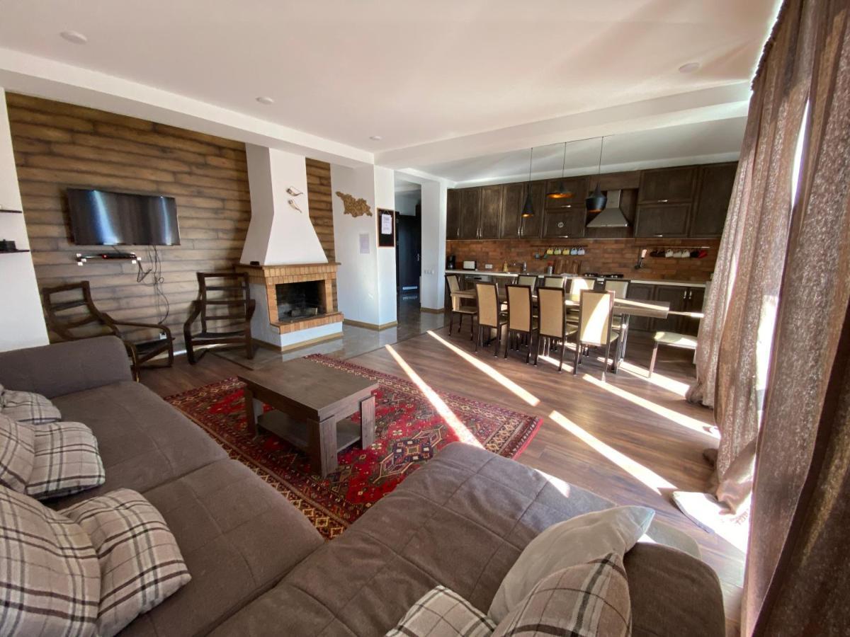 Mountain Cricket Chalets And Apartments Gudauri Dış mekan fotoğraf