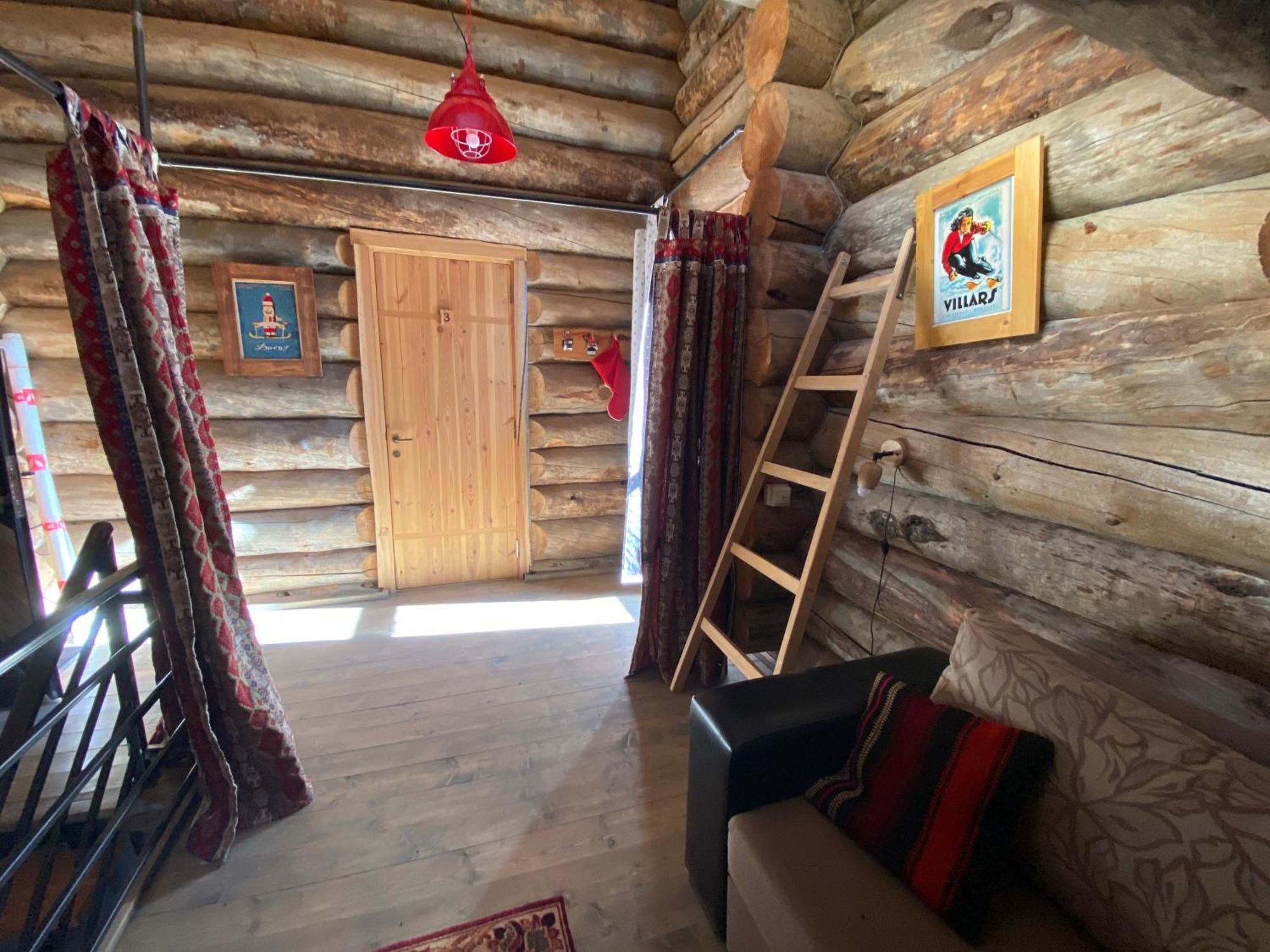 Mountain Cricket Chalets And Apartments Gudauri Oda fotoğraf